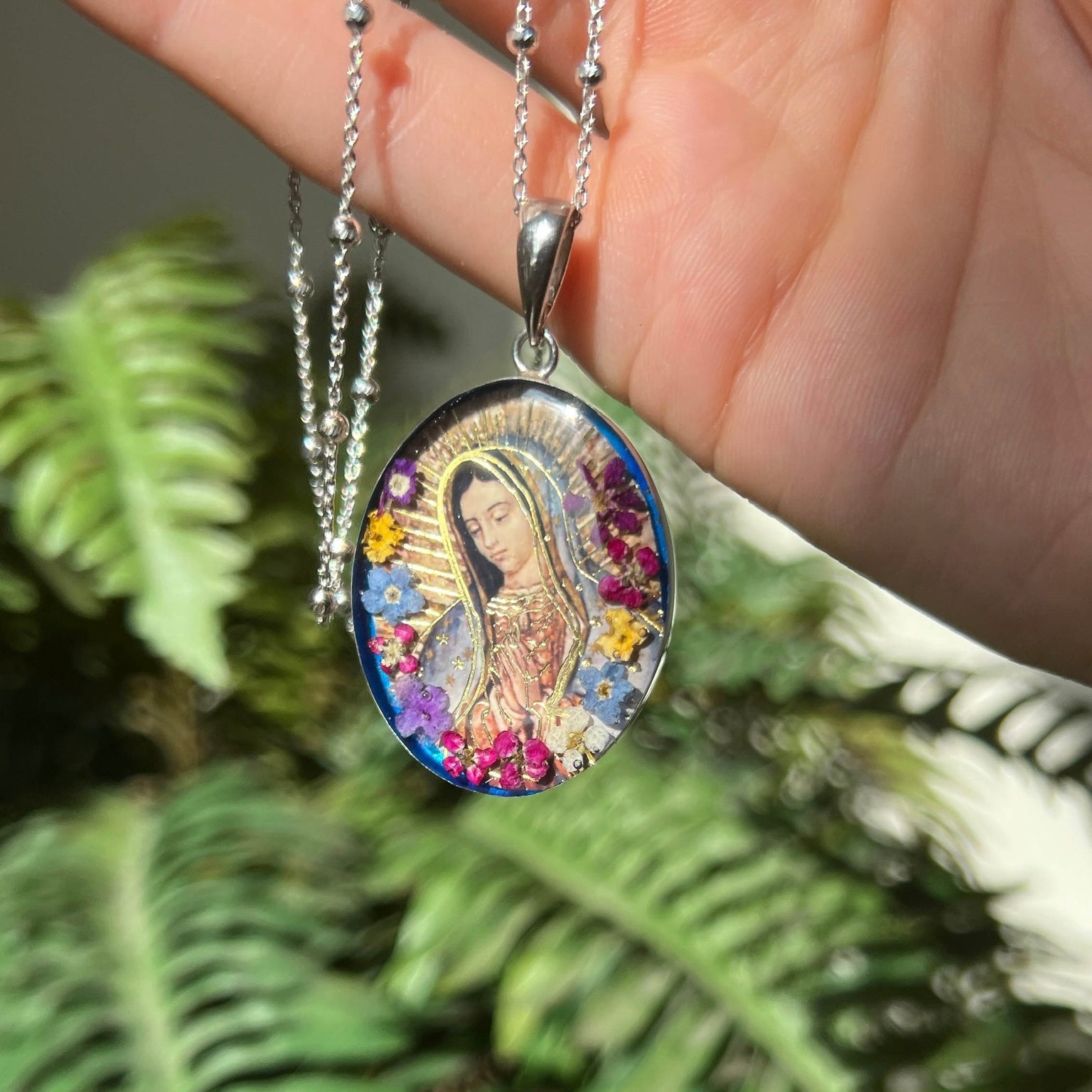 Virgen Mary Necklace – RLUNAJEWELRY